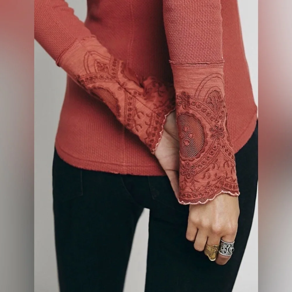 Free People Rust Lovely Lady Lace Crochet Cuff Waffle Thermal Small